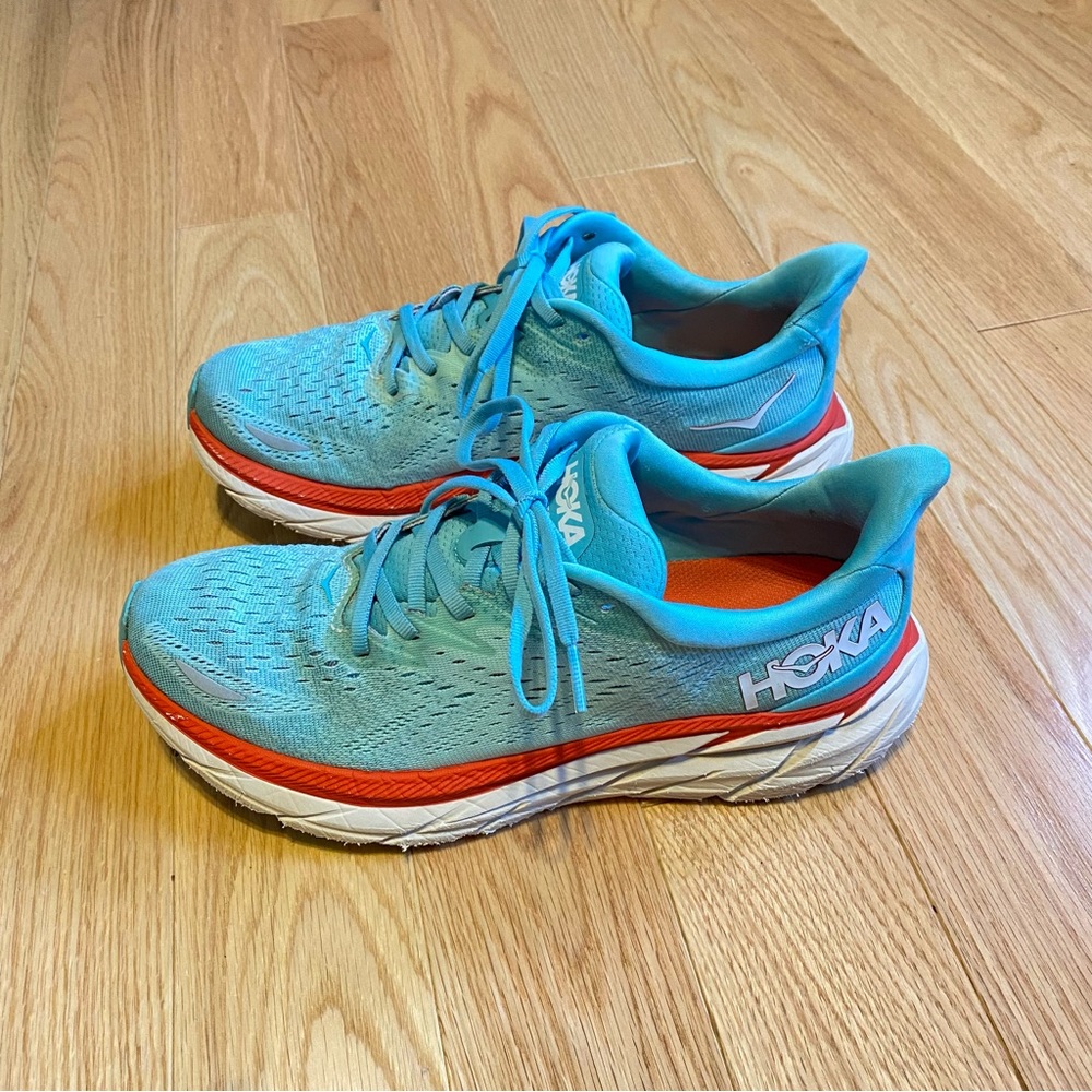 Hoka One One Clifton 8 women’s 9.5B